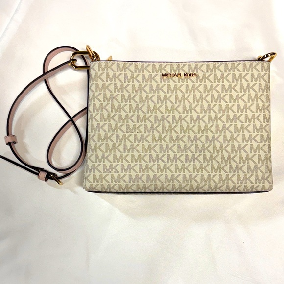 Michael Kors NWT Beige and Pink Crossbody Bag - Picture 1 of 5
